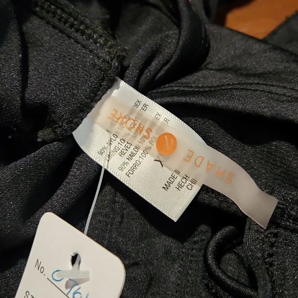 NWOT Shade & Shore Black Swimsuit Top (0762) - Picture 4 of 5